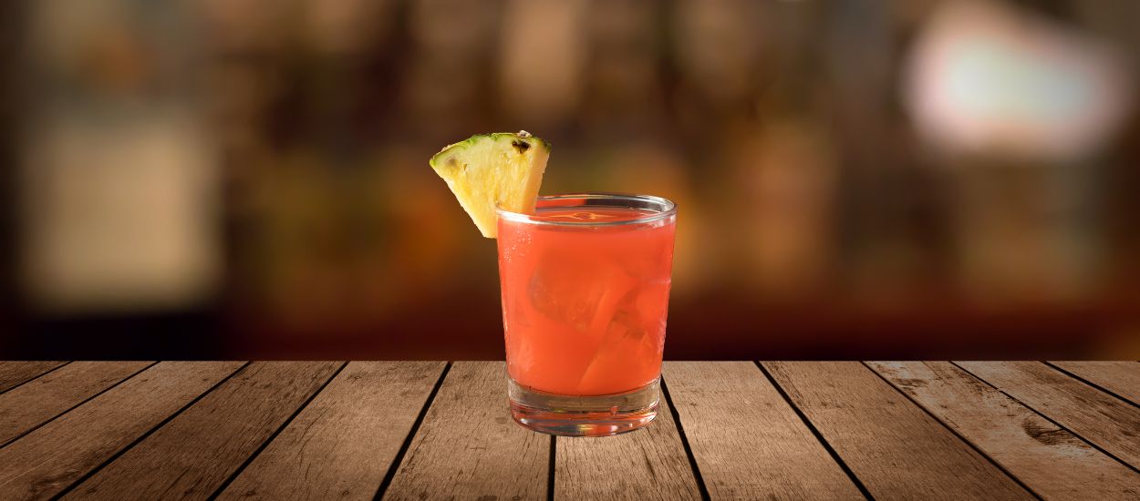 Rum Bacardi 
orange 
ananas et  citron